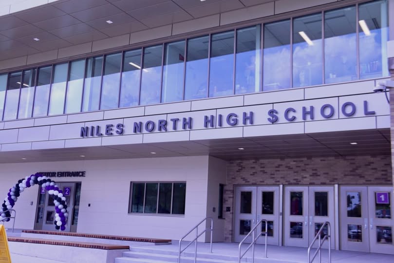 Skokie Community Mourns the Loss of Hamilton Hayes: Niles North High School Student Tragically Dies in Drowning Accident